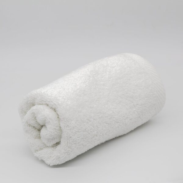 Toalla De Manos Blanca 40 cm, 100% Algodón 3 pzs - Image 2