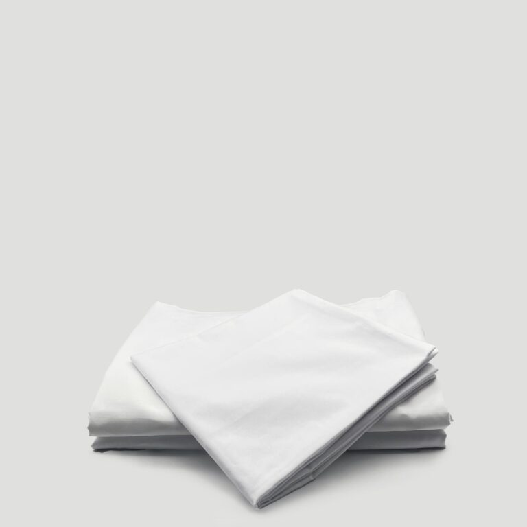 Juego de Sábanas Hoteleras Blancas Lisas QS, 250 Hilos, 40% Poliéster / 60% Algodón